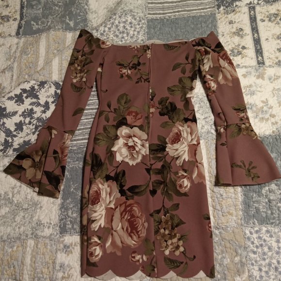 Dress - Picture 2 of 3